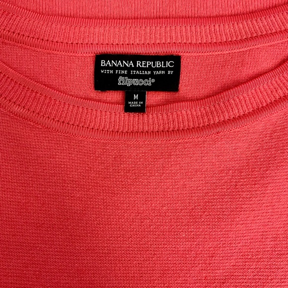 Banana Republic Women's Coral Crew Neck Sweater - Picture 3 of 6